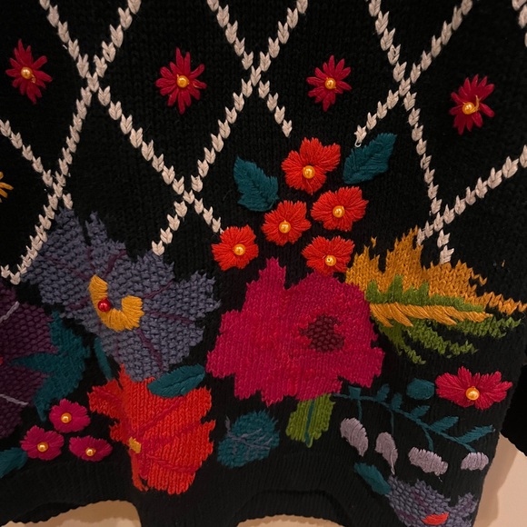 Vintage Hand Knitted 80’s Ramie & Cotton size large. Flowers, thick, colourful - Picture 2 of 9